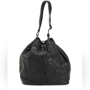 🖤🔹️ IO Pelle🔹️ Skull Embosssed Made In Italy Black Bucket Bag